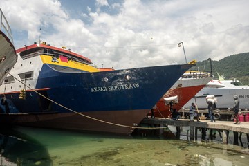 Ini Angkutan Khusus di Kepulauan Banggai Bersaudara