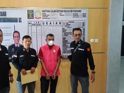 Kejati Sumbar Tahan Kabag Umum Dharmasraya dalam Kasus Korupsi Rp 3 Miliar