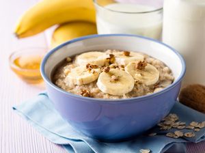 Susah Tidur di Malam Hari? Ngemil Makanan Ini Bisa Bikin Tidur Nyenyak Susah Tidur di Malam Hari? Ngemil Makanan Ini Bisa Bikin Tidur Nyenyak