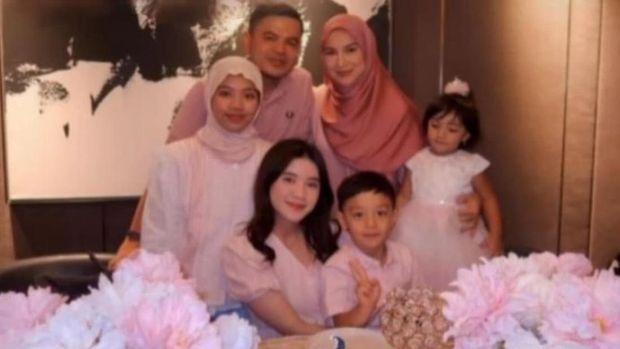 Kebersamaan Irish Bella dan Anak Sambung