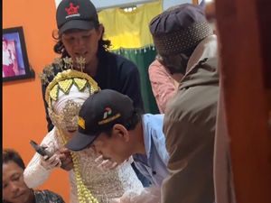 Pernikahan Viral Bikin Nangis, Pengantinnya Kecelakaan Jelang Akad Nikah Pernikahan Viral Bikin Nangis, Pengantinnya Kecelakaan Jelang Akad Nikah