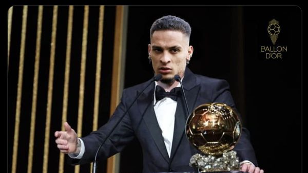 Meme Satire Antony Dirampok karena Tak Dapat Ballon dOr 2024