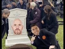 Meme MU Pecat Ten Hag: Akhir Sebuah Era, Ronaldo pun Tertawa