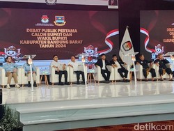 Debat Pilbup Bandung Barat: Kebisingan Pendukung hingga Visi-Misi Paslon