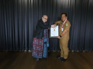 Terima Rekor MURI, Pj Walkot Tangerang: Semoga Tambah Semangat Terima Rekor MURI, Pj Walkot Tangerang: Semoga Tambah Semangat
