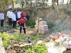 Cegah Penyalahgunaan, Kemenag Tasikmalaya Bakar Puluhan Ribu Dokumen Nikah