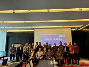 Anggota Peradi Dapat Pelatihan & Pembekalan di Capacity Building dari BINS Anggota Peradi Dapat Pelatihan & Pembekalan di Capacity Building dari BINS