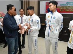 Pemkab Lombok Timur Kucurkan Bonus kepada Atlet Peraih Medali PON Aceh-Sumut