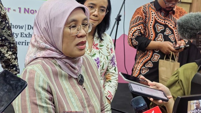 Plt Direktur Jenderal Industri Kimia, Farmasi dan Tekstil (IKTF) Reni Yanita.
