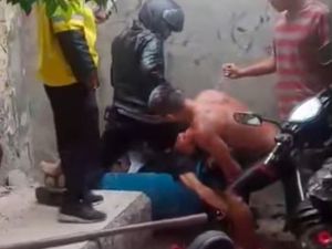 Aksi Heroik Polisi Gagalkan Pelaku Ganjal ATM di Tangerang, Tangan Sampai Luka Aksi Heroik Polisi Gagalkan Pelaku Ganjal ATM di Tangerang, Tangan Sampai Luka
