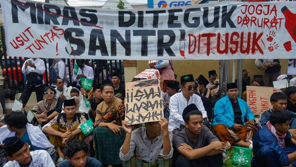 Ribuan Santri Jogja Serukan Aksi Solidaritas Anti Miras di Polda DIY