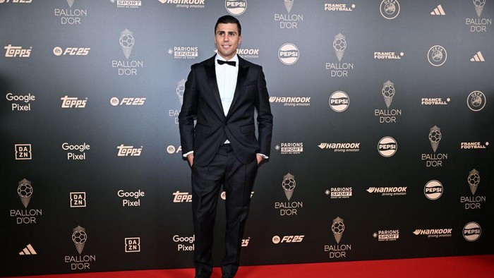 PARIS, FRANCE - OCTOBER 28: Rodri of Manchester City and Spain poses upon arrival to attend the 2024 Ballon dOr France Football award ceremony at the Theatre du Chatelet in Paris on October 28, 2024. (Photo by Mustafa Yalcin/Anadolu via Getty Images)