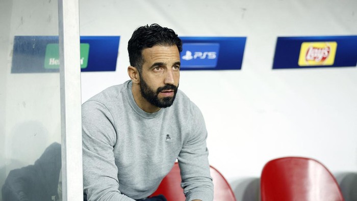 Soccer Football - Champions League - SK Sturm Graz v Sporting CP - Worthersee Stadion, Klagenfurt, Austria - October 22, 2024 Sporting CP coach Ruben Amorim before the match REUTERS/Borut Zivulovic