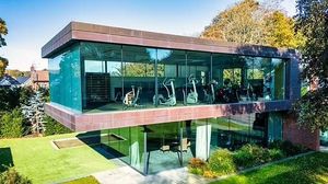 Penampakan Rumah Pelatih yang Dijual Liverpool, Ada Bioskop-Kamar Serba Pink