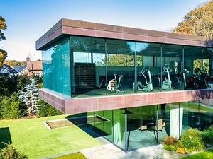 Penampakan Rumah Pelatih yang Dijual Liverpool, Ada Bioskop-Kamar Serba Pink Penampakan Rumah Pelatih yang Dijual Liverpool, Ada Bioskop-Kamar Serba Pink