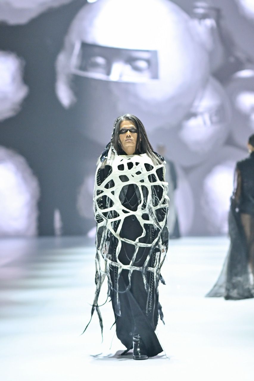 Sejauh Mata Memandang x Eko Nugroho