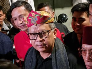 Komentar Hasto Soal Mobil Dinas Menteri Prabowo Pakai Maung Pindad Komentar Hasto Soal Mobil Dinas Menteri Prabowo Pakai Maung Pindad