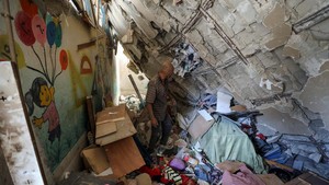 Sekolah Hancur Dibom Israel, Anak-anak Tertimbun Reruntuhan Bangunan