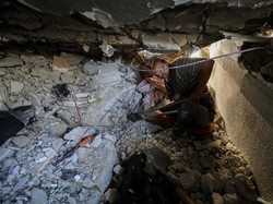 Israel Serang Sekolah Kamp Pengungsian di Gaza, 10 Tewas