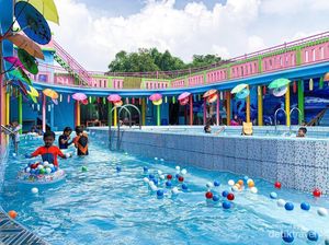 Long Weekend Bersama Anak di Bandung, Coba Main ke Kolam Renang Ini Long Weekend Bersama Anak di Bandung, Coba Main ke Kolam Renang Ini