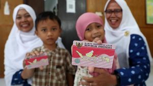 Anak-anak di Banda Aceh Sudah Punya Kartu Identitas