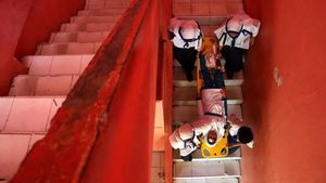 Anak Sekolah di Aceh Belajar Evakuasi Mandiri Gempa dan Tsunami