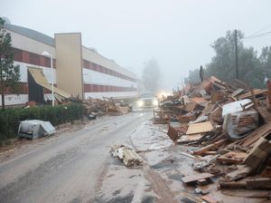 Cuaca Ekstrem Bikin Banyak Wisatawan Atur Ulang Liburan Cuaca Ekstrem Bikin Banyak Wisatawan Atur Ulang Liburan