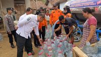 BPBD Jatim Distribusikan Air Bersih Dampak Kekeringan