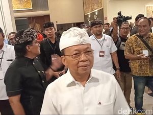 Debat Perdana Pilgub Bali: Koster Pamer Proyek Infrastruktur