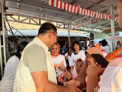 Warga Pengadegan Ngeluh Pemukiman Rawan Banjir, RK Janji Satset Kerja
