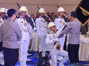 Irjen Sandi Resmikan Pataka Sahityadharma Narawata di HUT Ke-73 Humas Polri