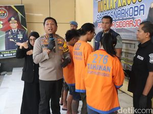 Jaringan Narkoba Internasional Ditangkap di Sidoarjo, Sabu 1,5 Kg Disita Jaringan Narkoba Internasional Ditangkap di Sidoarjo, Sabu 1,5 Kg Disita