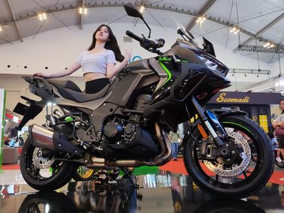 Tampang Kawasaki Versys 1100 Baru, Harganya Mepet Innova Zenix!