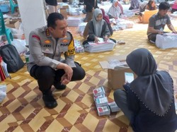Kapolresta-Ketua KPU Cek Pelipatan Surat Suara Pilwakot Pekanbaru