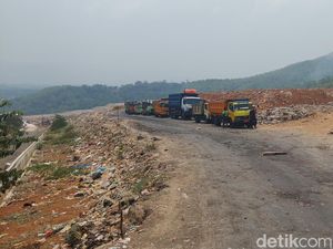 Bey Ajak Kepala Daerah di Bandung Raya Cek Kondisi TPA Sarimukti