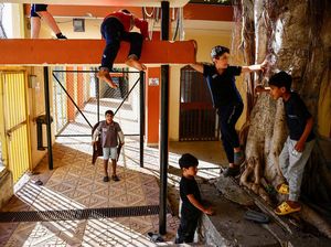 Melihat Aktivitas Anak Pengungsi Palestina, Lebanon, dan Suriah di UNRWA Siblin Melihat Aktivitas Anak Pengungsi Palestina, Lebanon, dan Suriah di UNRWA Siblin
