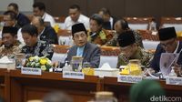 Menag-Komisi VIII DPR RI Raker Evaluasi Penyelenggaraan Ibadah Haji