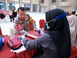 Polres se-Jatim Gelar Donor Darah Serentak Peringati HUT ke-73 Humas Polri