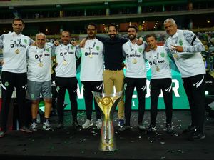 Amorim Mau Bawa Tiga Asistennya, MU Harus Bayar Segini