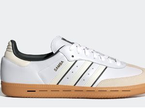 Sneakers Putih Terbaik di 2025, Cocok Dipadukan dengan Segala Busana Sneakers Putih Terbaik di 2025, Cocok Dipadukan dengan Segala Busana