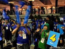 Ratusan Pendukung Cawalkot Bandung Sudah Penuhi Lokasi Debat