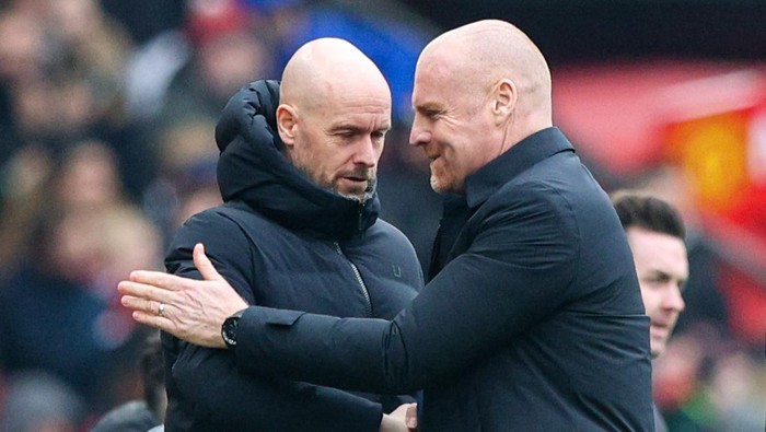 MANCHESTER, ENGLAND - MARCH 9: Manchester United manager Erik ten Hag greets Everton manager Sean Dyche before the Premier League match between Manchester United and Everton at Old Trafford on March 9, 2024 in Manchester, England.(Photo by Alex Dodd - CameraSport via Getty Images)