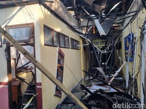 5 Fakta Kebakaran di Polda Gorontalo Hanguskan 10 Ruangan Biro Operasional 5 Fakta Kebakaran di Polda Gorontalo Hanguskan 10 Ruangan Biro Operasional