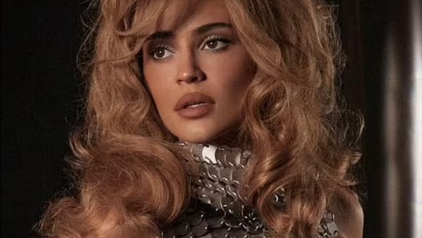 10 Kostum Halloween Artis Terbaik 2024, Kylie Jenner Hingga Halle Berry
