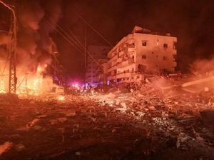 Video: Roket Hizbullah Hantam Israel, 19 Orang Terluka Video: Roket Hizbullah Hantam Israel, 19 Orang Terluka