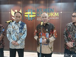 Menkop Bertemu Dirut Bulog, Bahas Kerja Sama Penyerapan Beras