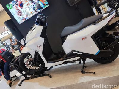 Tampang Motor Listrik Alva N3: Muka Mirip Honda Vario, Harga Rp 18 Jutaan
