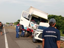 Sopir Truk Rosalia Penabrak Mobil TvOne Masih Diperiksa di Polres Pemalang