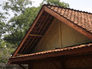 Mengenal Jampe dalam Kehidupan Masyarakat Sunda Mengenal Jampe dalam Kehidupan Masyarakat Sunda