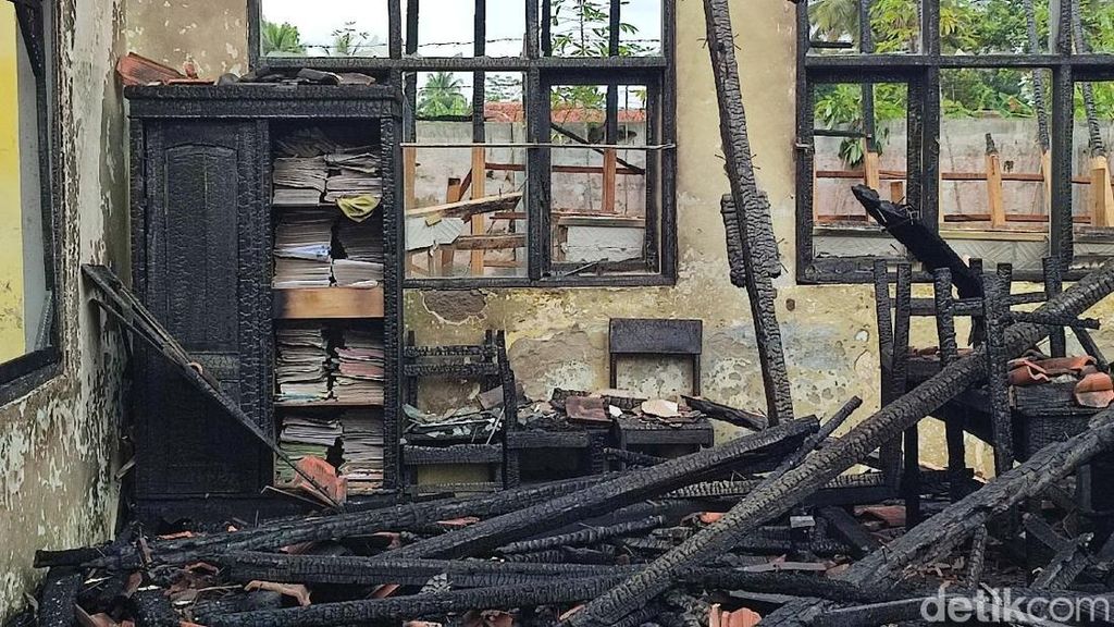 Potret Gedung SDN 2 Kujang Ciamis Usai Kebakaran Potret Gedung SDN 2 Kujang Ciamis Usai Kebakaran